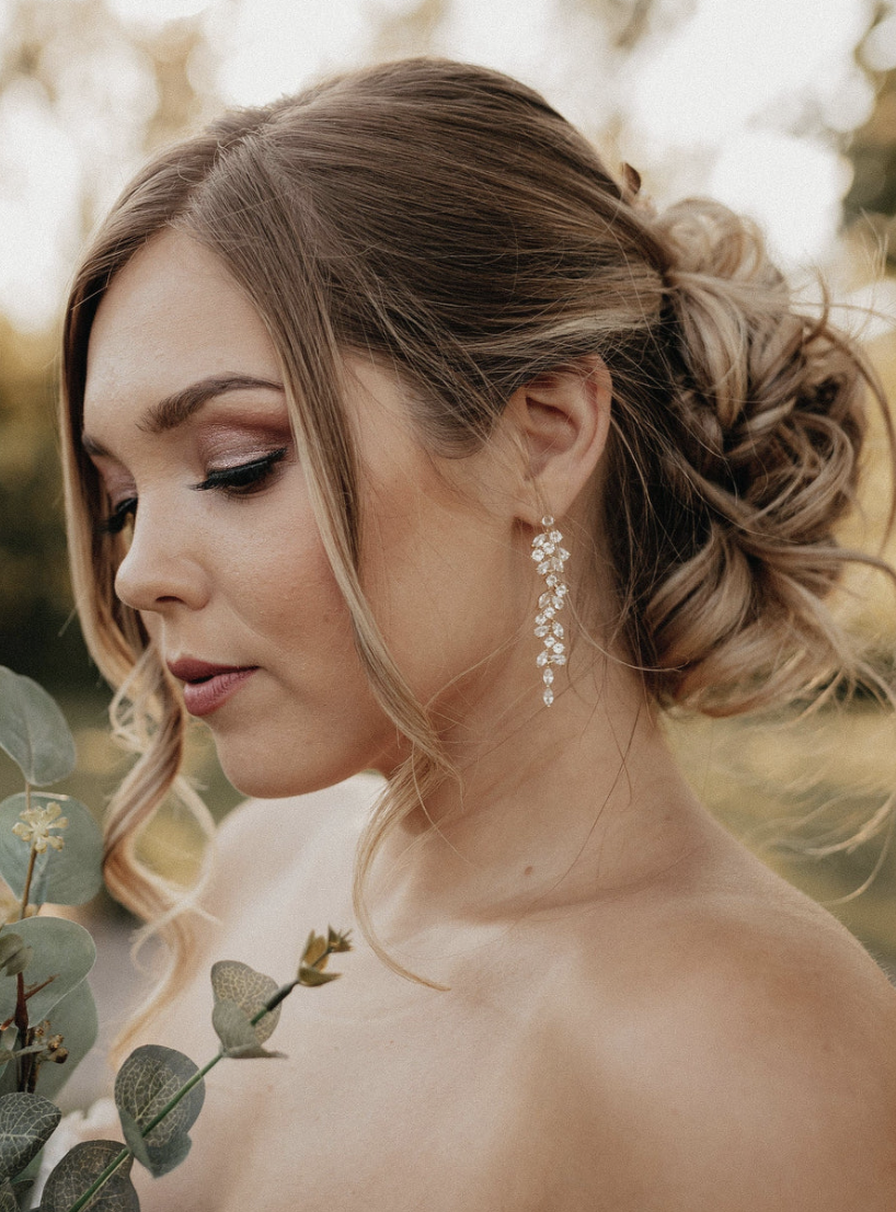 Luna + Stone: The Perfect Finishing Touch to Your Bridal Look. Desktop Image