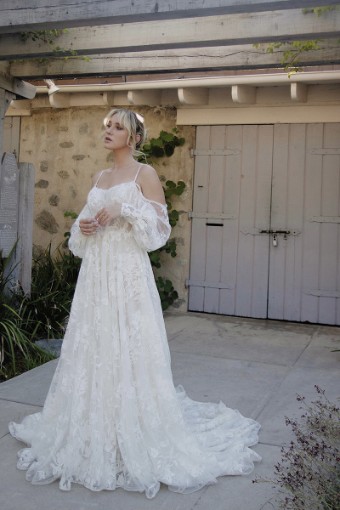 Martina Liana 1423 | Martina Liana #2 (IV-HNY) Ivory Lace and Tulle over Honey Gown thumbnail