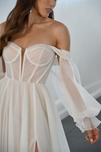 Martina Liana 1497 | Martina Liana #4 (IVRM-PL) Ivory Tulle & Royal Organza ov Rum Gown w PLN Tulle Plunge thumbnail