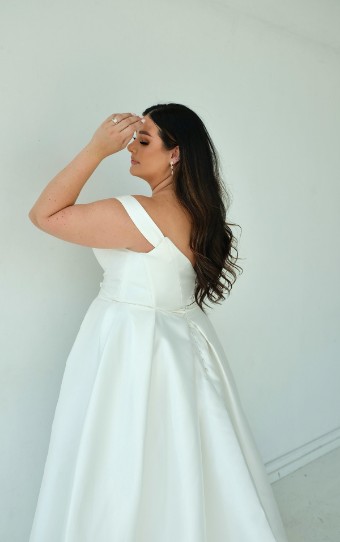 Martina Liana 1454 | Martina Liana #1 Ivory thumbnail