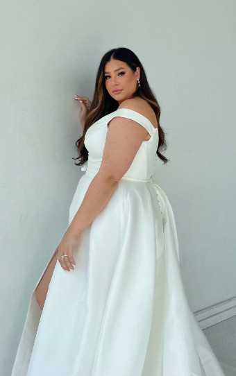 Martina Liana 1454 | Martina Liana #2 Ivory thumbnail