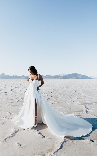 Martina Liana Luxe LE1209 | Martina Liana Luxe #0 default Silk Ivory thumbnail