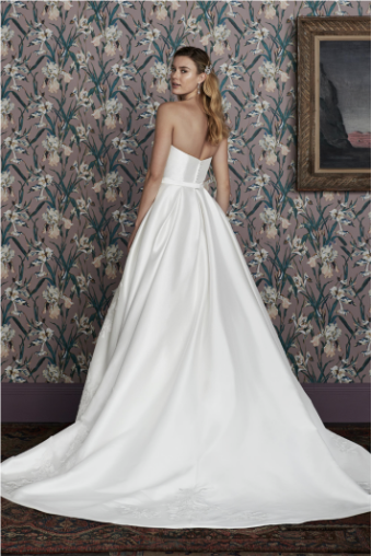 Justin Alexander Signature 99144 | Justin Alexander Signature #1 Ivory thumbnail