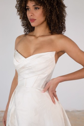 Martina Liana Luxe LE1232 | Martina Liana Luxe #1 default Silk Ivory thumbnail