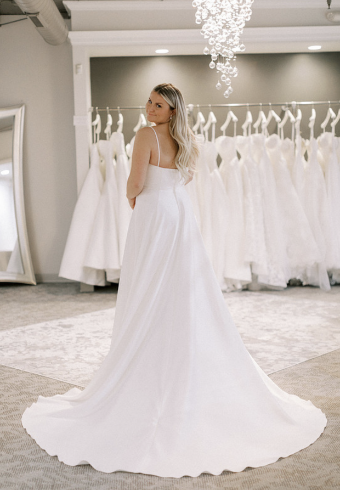 Drew | Beaumont Collection #1 default Ivory thumbnail