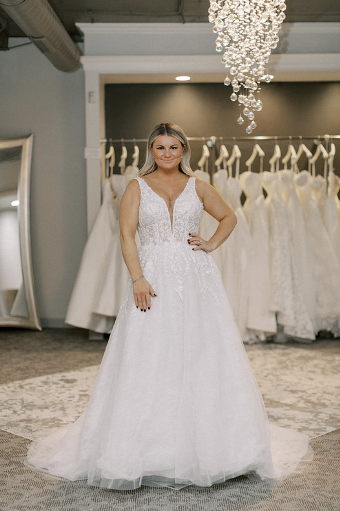 Violet | Beaumont Collection #0 default Ivory/Linen thumbnail