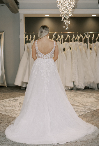 Violet | Beaumont Collection #1 default Ivory/Linen thumbnail