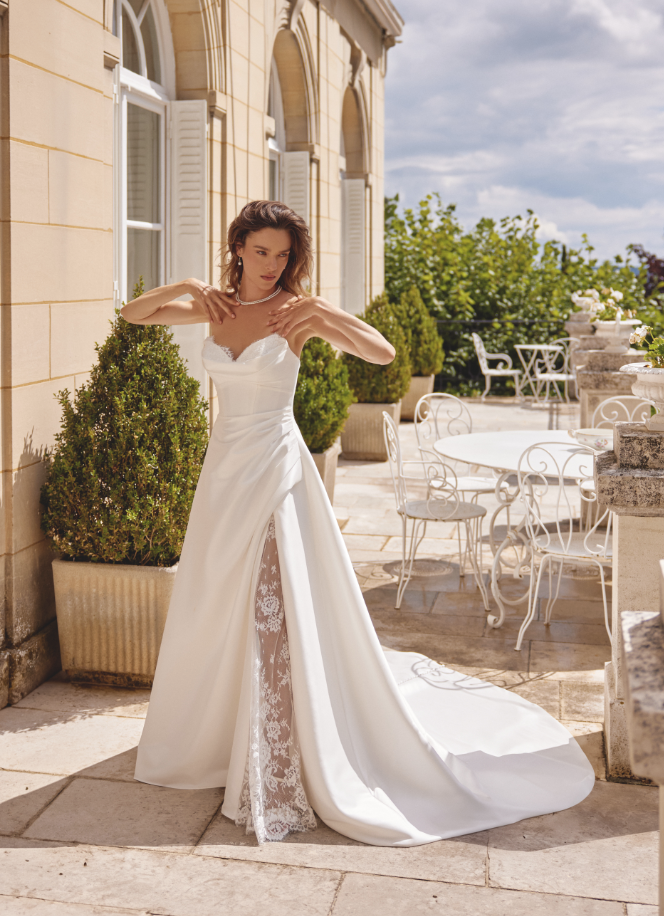 yellow dinner dress Ladivine 7481 Elegant Formal A-line Gown Light / 16 Ava - Navy Leather Collection: Flats creating a timeless silhouette Color:Ivory-Ivory Top